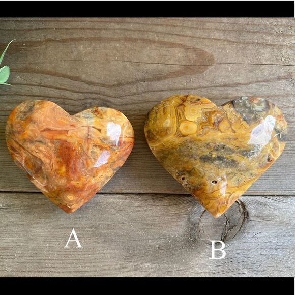 crazy Lace Agate Heart Carvings - Picture 3 of 3